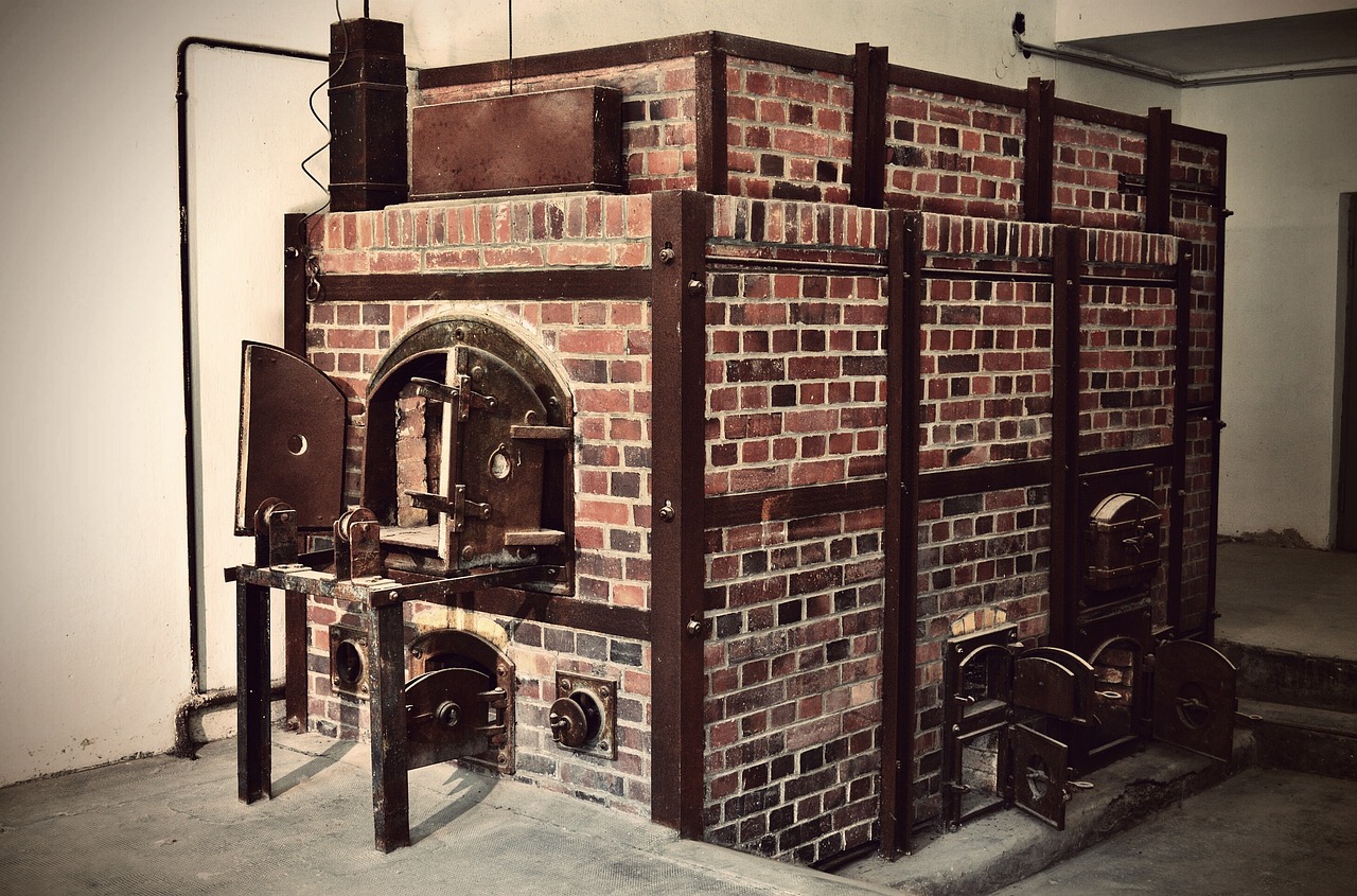 The Pros and Cons of Incineration as a Waste Management Method